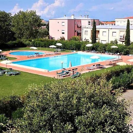 Appartamento Tranquillo Con Patio E Piscina La Caduta Eksteriør billede