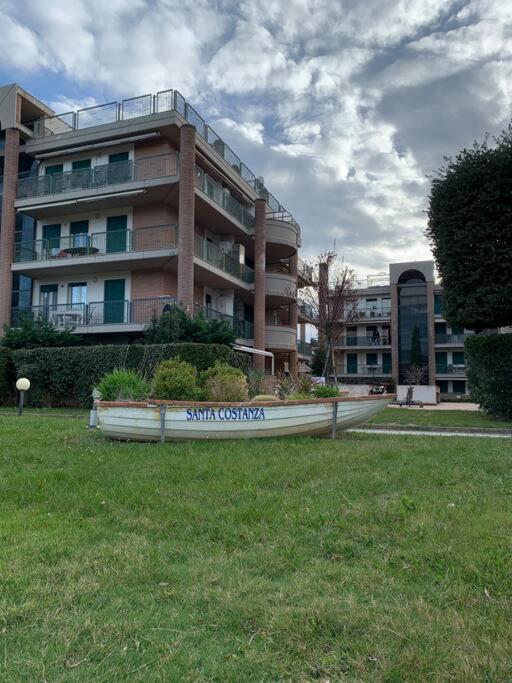 Appartamento Tranquillo Con Patio E Piscina La Caduta Eksteriør billede